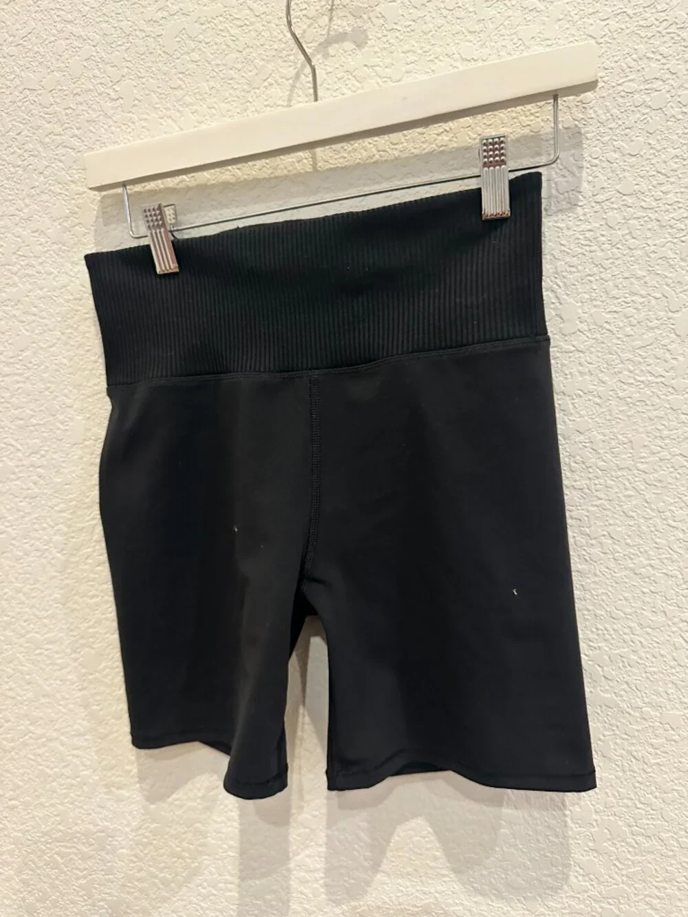Black Vuori Bike Shorts with High Waist Ribbed Waistband, Small